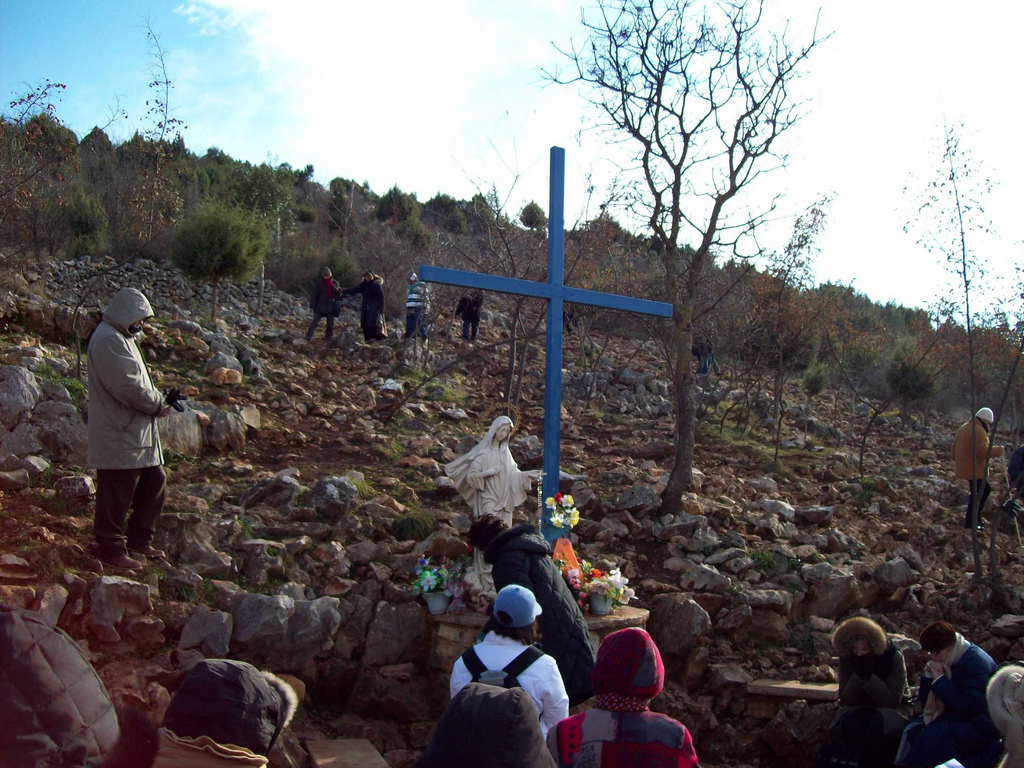 2199887268_e0a4107e58_b